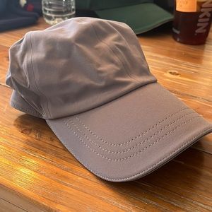 Lululemon gray hat